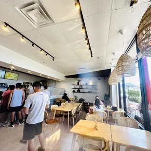 Weekday 10ish AM kind of vibe