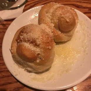 Pre-Meal Buttery Garlic Bread!