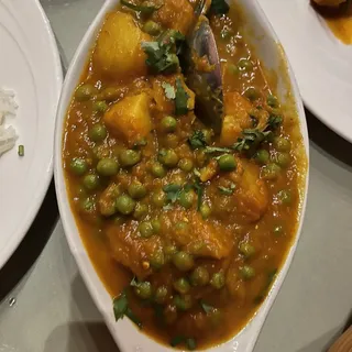 Aloo Mutter Mushroom