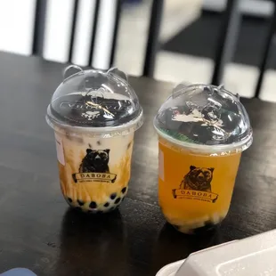 Brown Sugar Pearl Milk Tea (left) and Passion Fruit Green Tea (right)