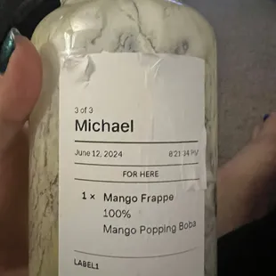 Mango frappe comes in a mason jar! Yesss!!!!