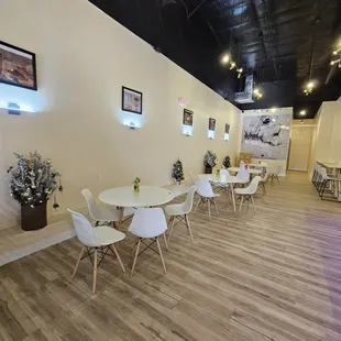 The decorations are so cute!