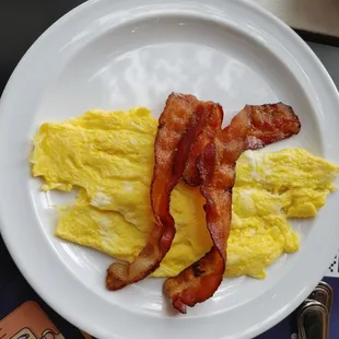 Scrambled eggs and bacon