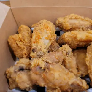 Hubby couldn&apos;t decide what 2eat,ended up here @Dada Chicken 8/17/2022.He ordered just Chicken,came w/no Rice?Tasted 1 piece,good 4 $16. Lol!
