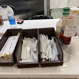 Utensils and condiments