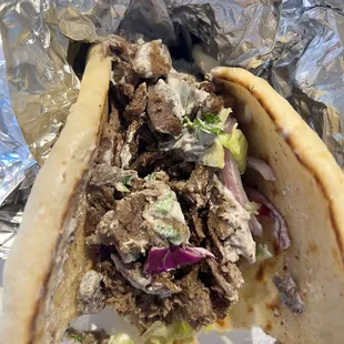 Beef/lamb sandwich (with naan bread)