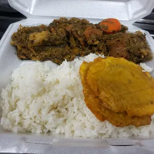 Rice and legume bean sauce,  plaintain