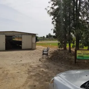 Daddino's 3706 N Thompson Ave, Clovis, CA 93619