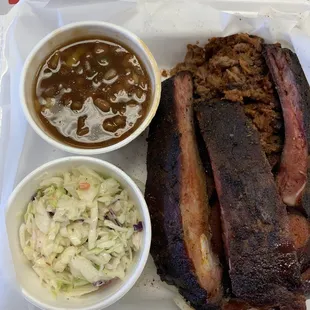 ribs and coleslaw