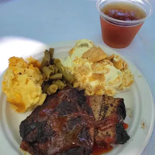 Bbq brisket, bbq chicken, mac &amp; cheese, green beans, banana pudding, sweet tea.