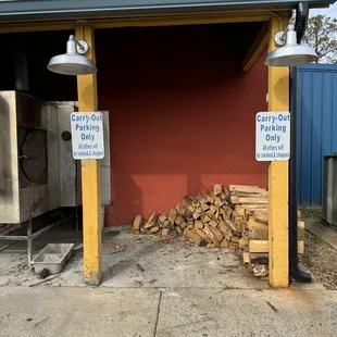 Reserved parking for to go customers!