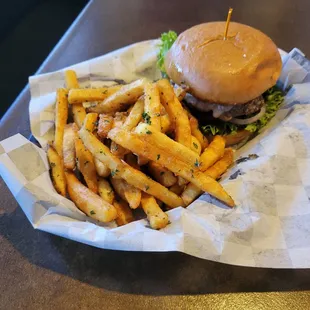 Wine burger with garlic fries