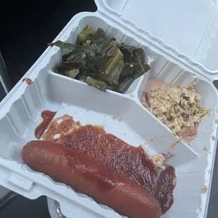 Hot link tasted like a cheap hotdog. Terrible portions and worth