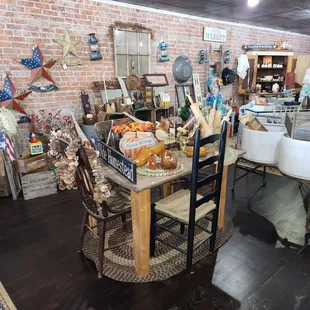 Vintage, primitives and collectibles everywhere..