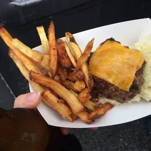 Slider with fries