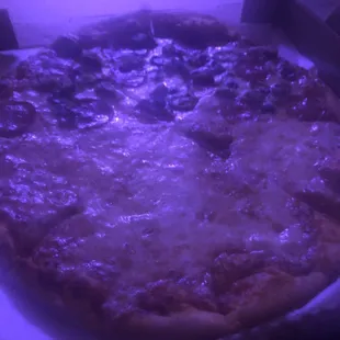 Pizza half cheese half pepperoni