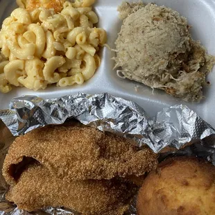 Macaroni and cheese, Dressing, catfish, and cornbread