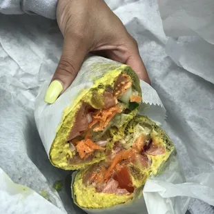 I got the curry chicken wrap with: tomatoes, onions, cucumber, carrots, salt and pepper, honey mustard.