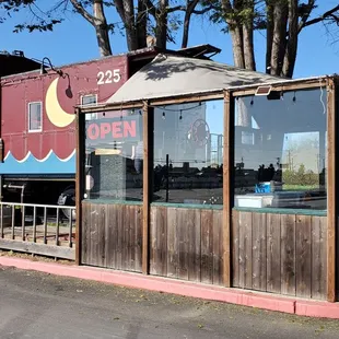 This is a really compact operation!