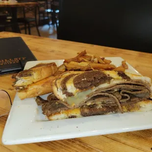 YUKKKKK!!!
 Unless your a GYRO fan expecting a GYRO on marble.