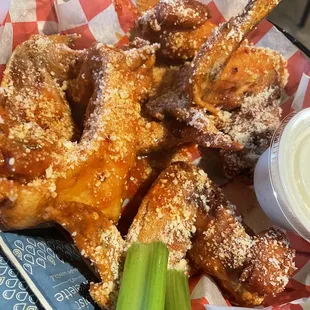 6 WHOLE Wings