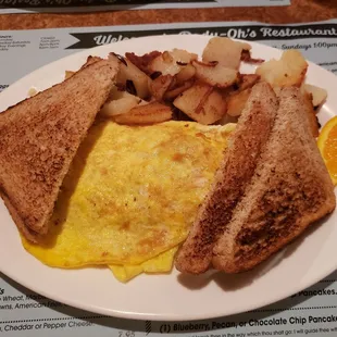 Daddy-ohs Omelette and American fries wheat toast