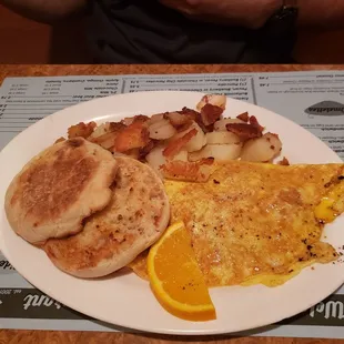 Ham cheese Omelette, English muffin and American fries