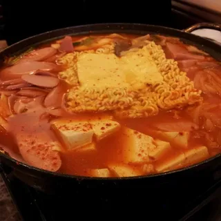 18. Boo Dae Ji Gae