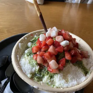 Strawberry Matcha Bubble Tea