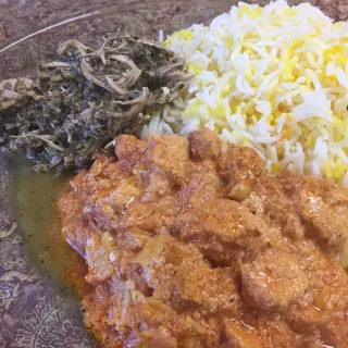 4. Spicy Chicken with Saffron Rice