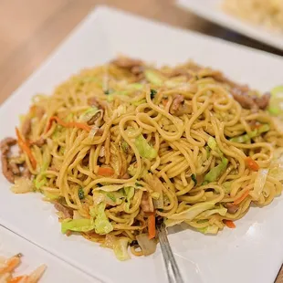 Beef fried noodles