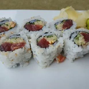 Spicy tuna roll