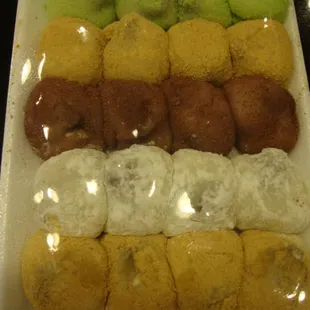 Chapssalddeok - Korean Style Mochi from Dah Won Rice Cake with the cling wrap packaging