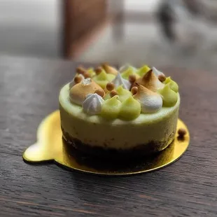 Key lime cheesecake