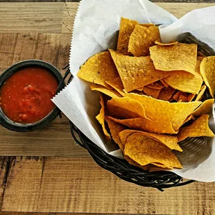 Warm, complimentary chips