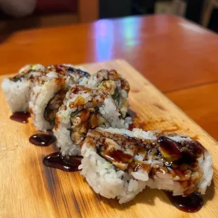 Avocado Eel Hand Cut Roll