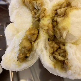 Curry Chicken Steamed Buns (Hot)