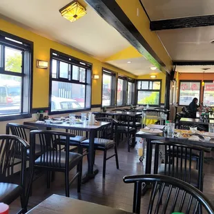 Picture of the inside. Very casual setting.