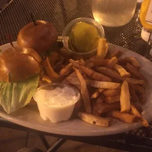 Mini burgers with FRIES!!!!!