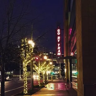 The Daily Cafe at the Tram is located in OHSU, Center for Health and Healing.
