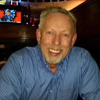 Dan M.