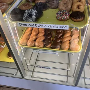 donuts, dough desserts, food