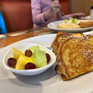 french toast and fruit