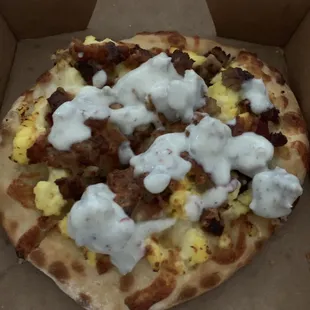 Breakfast pizza with gravy
