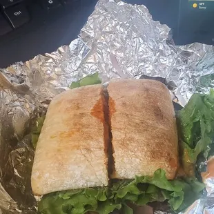 THIS IS NOT A CHEESE STEAK SUB!!! DISGUSTING. WHAT WERE YOU THINKING?