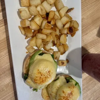 Classic Eggs Benedict