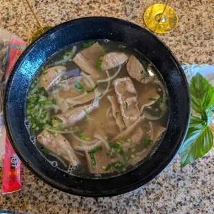 ramen and noodles, food