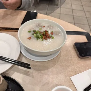 Sliced Fish and Meatball Congee