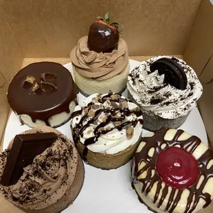 Six pack....Chocolate, Dark Chocolate/Rasp Drizzle, Coffee, Cookies &amp; Cream, PB Cup, Irish Cream
