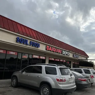 cars parked in front of the store